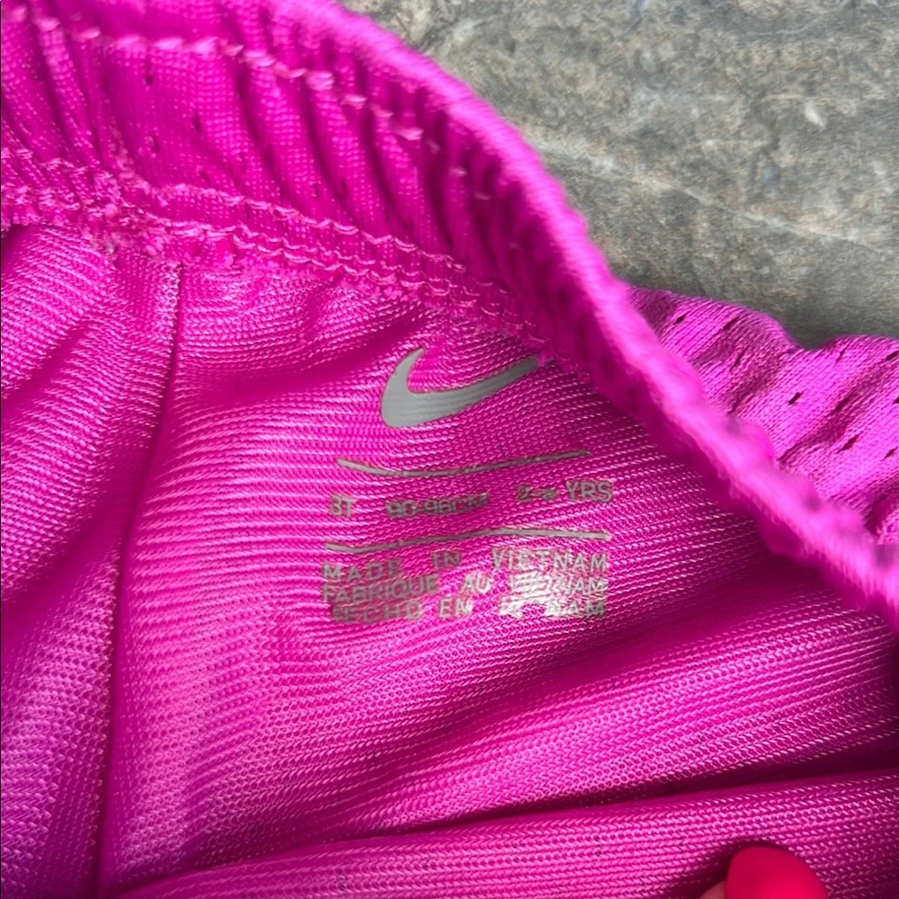 Girls Nike‎ Shorts